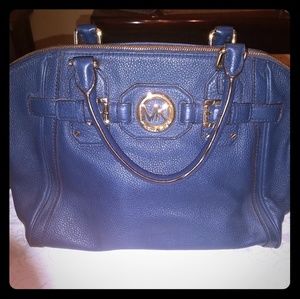 MICHAEL KORS - Navy Blue leather purse. Never used
